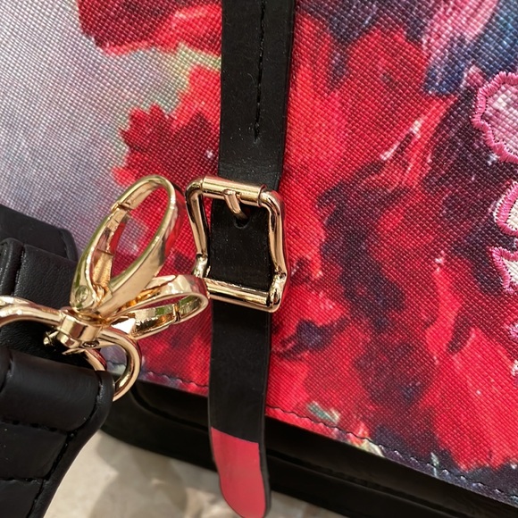 •HOUSE OF DISASTER• NWT // original embroidered and hand painted crossbody purse - Picture 9 of 15